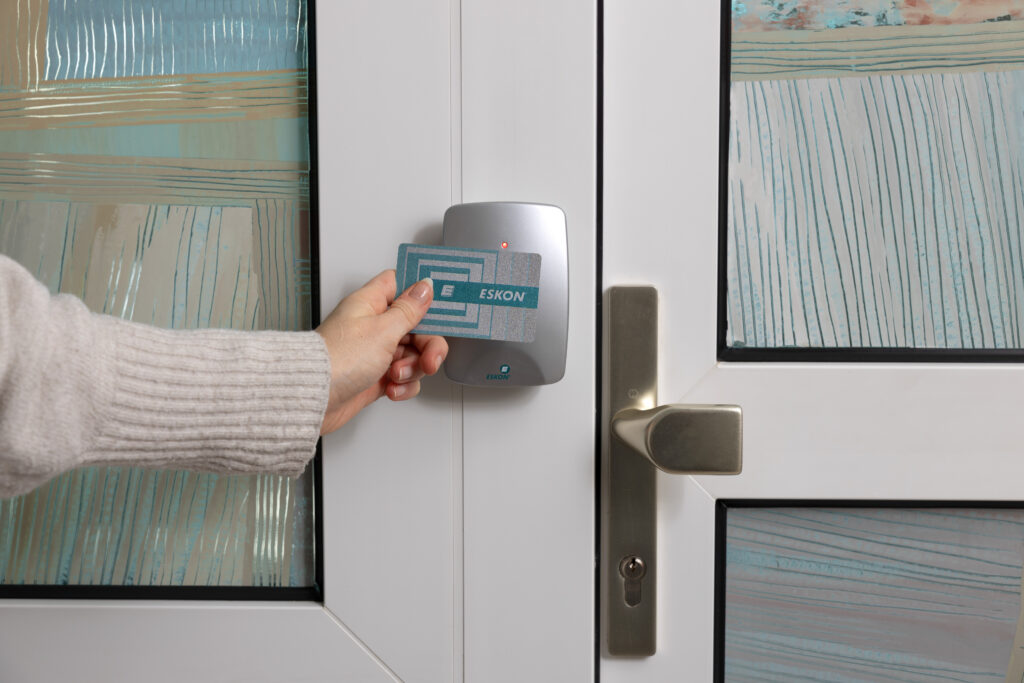 přístupové snímač SU